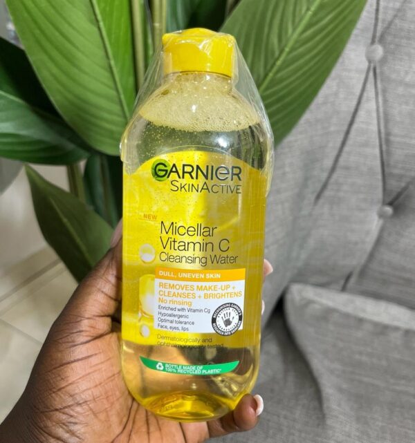 Garnier micellar cleansing water in vitamin c  & rose water