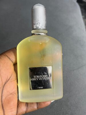Tomford grey vetiver 100ml transparent bottle yellow juice