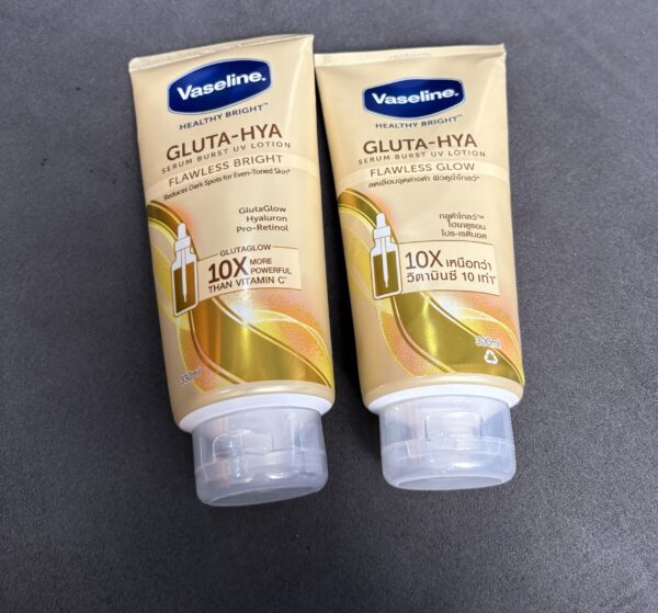 Vaseline gluta-hya flawless bright 330ml/300ml