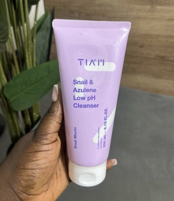 Tiam snail & Azulene  low ph cleanser