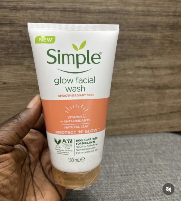 Simple glow vitamin c facial wash