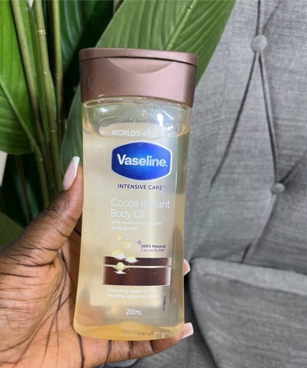 Vaseline cocoa radiant body oil brown cap