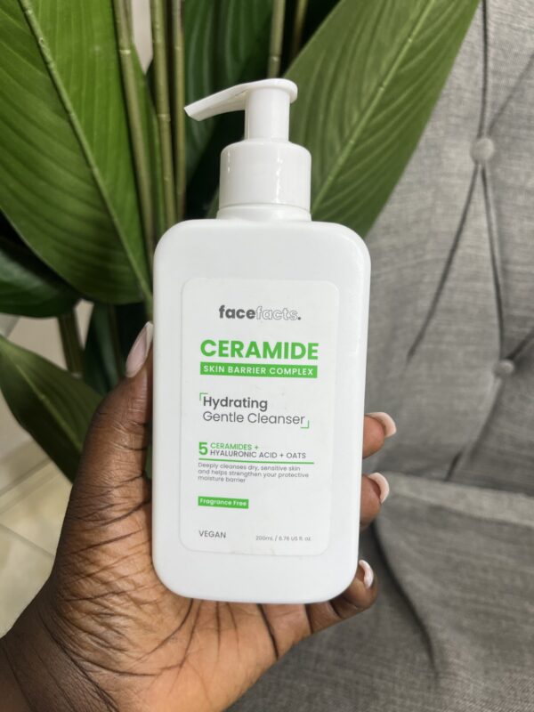 Face facts Ceramide hydrating Gentle cleanser 200ml 400ml - Image 2