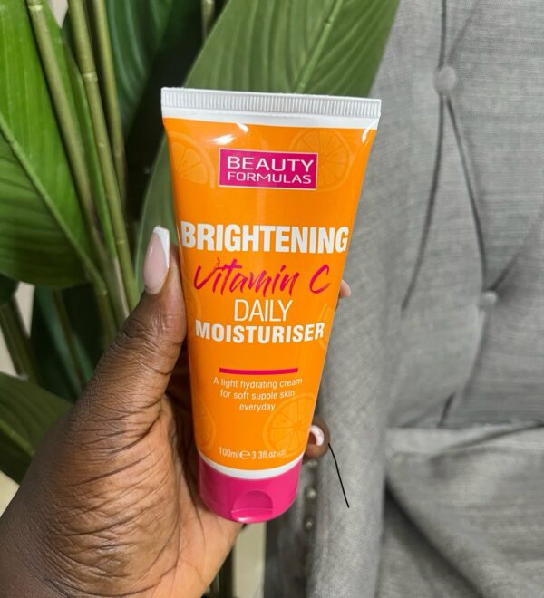 Beauty formula brightening vitamin c daily moisturiser