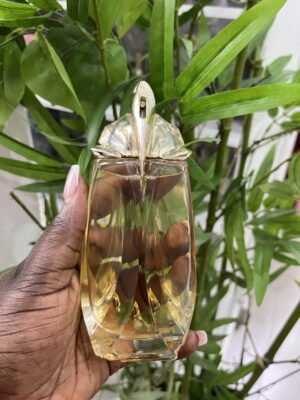 Alien Eau extraordinaire edt 90ml ( unboxed)