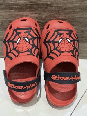 Primark Spiderman bits crocs slides in red