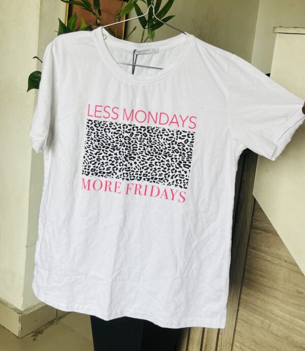 Stradivarius less Mondays more Fridays t-shirt in white L