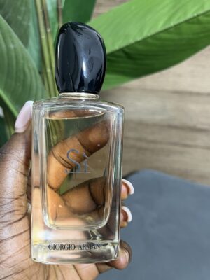 Si Giorgio Armani pour femme edp 100ml (unboxed) transparent juice yellow like