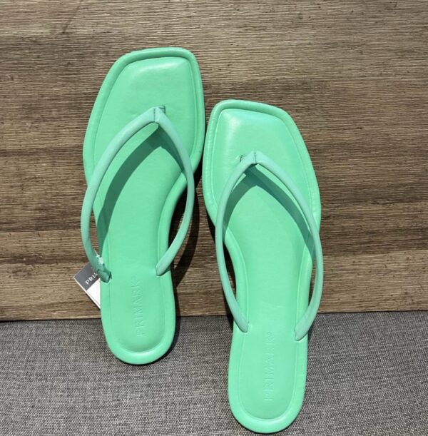 Primark green thong flat slippers