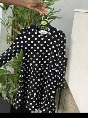 Primark jersey dress in black with white flowers girl kids