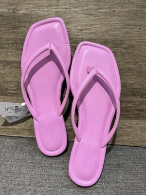 Primark flat thong slippers in pink