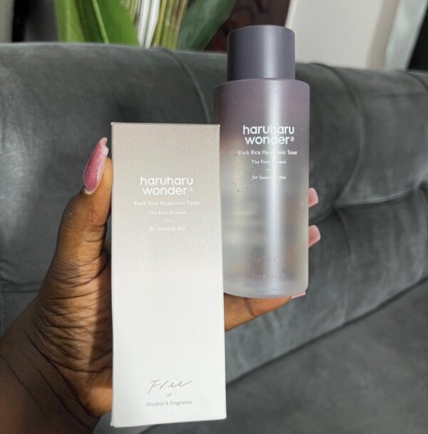 Haruharu wonder black rice hyaluronic toner