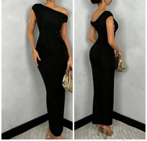 Shein solid Assymetric off shoulder bodycon dress in black  12/14