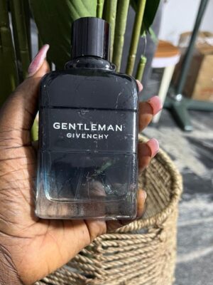Gentleman Givenchy edt 100ml black & blue bottle