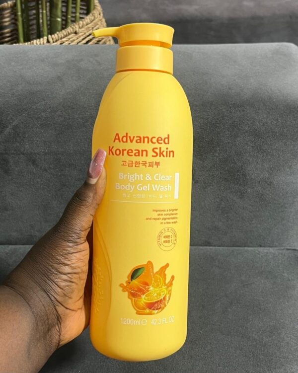 Advanced korean skin bright & clear vitamin c & vitamin E body gel wash