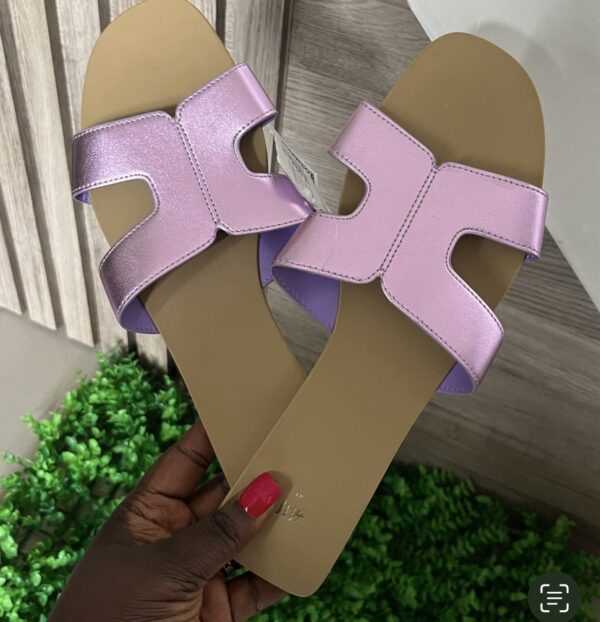H&M bestseller flat slippers in light purple/lilac