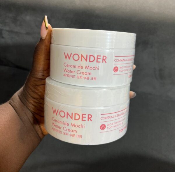 Wonder ceramide mochi water cream