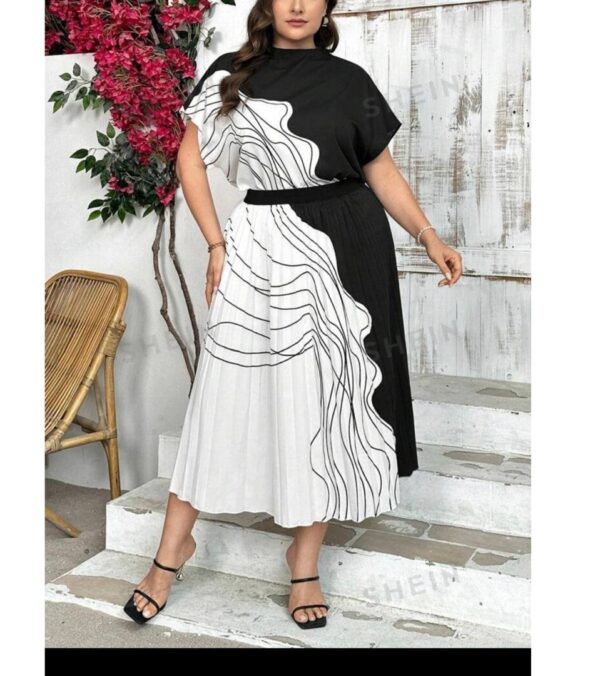 SHEIN pleated skirt set two piece in black/white - Image 2