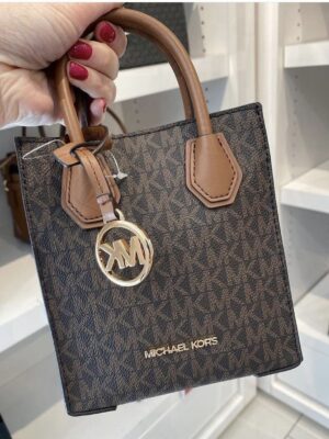 Michael kors cute mini logo bag in monogram brown