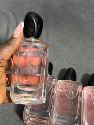 Si giorgio Armani eau de parfum pour femme 100ml pink juice black cover