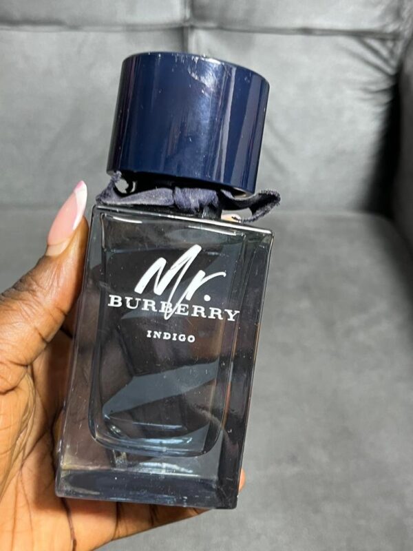 Mr Burberry indigo edt  100ml  navy blue bottle