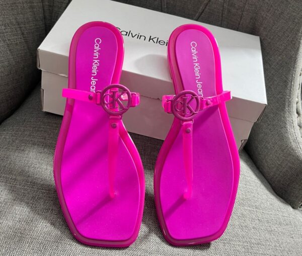 Calvin klein open toe jelly thong flat slippers in pink 40 - Image 2