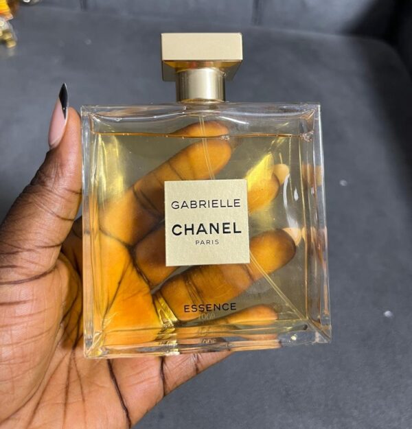Gabrielle Chanel paris 150ml essence EDP(unboxed) gold color