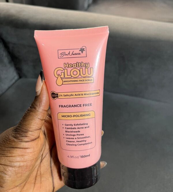Bio nature healthy glow brightening face scrub 2% salicylic acid & niacinamide