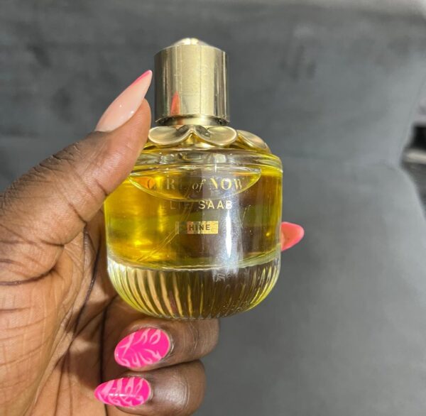 girl of now Elie Saab shine edp 50ml gold cover (unboxed) yellow juice - Image 2