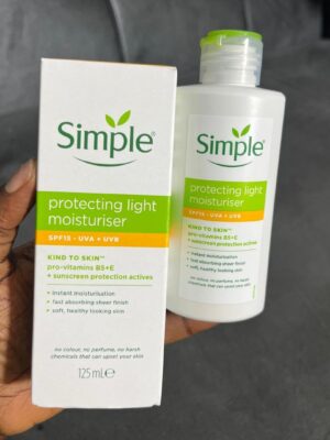 Simple protecting light moisturiser spf15  - uva+ uvb