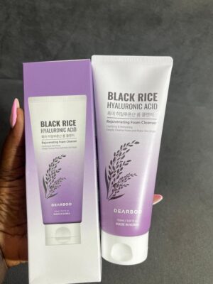 Dear boo  black rice hyaluronic acid rejuvenating foam cleanser