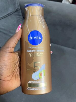 Nivea radiant & beauty oils & vitamins avocado lotion