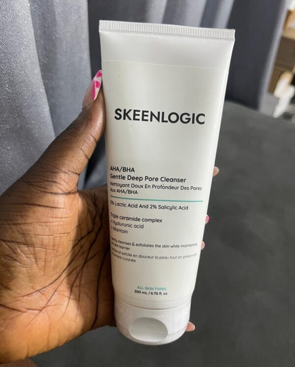 Skeenlogic aha/bha gentle deep pore cleanser 5% lactic acid & 2% salicylic acid