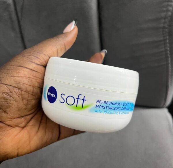 Nivea refreshing soft face body hands moisturizing cream 200ml