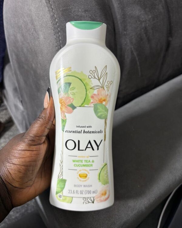 Olay white tea & cucumber body wash 700ml