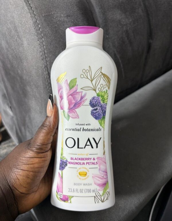 Olay blackberry & magnolia petals body wash