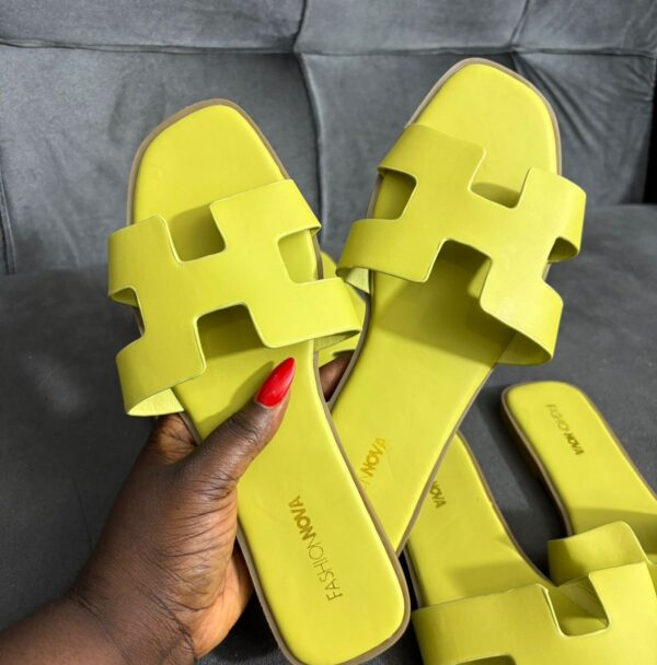 Fashionnova slice of paradise  solid Hermes style flat slippers in lemon green