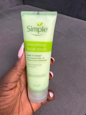 Simple smoothing facial scrub 75ml