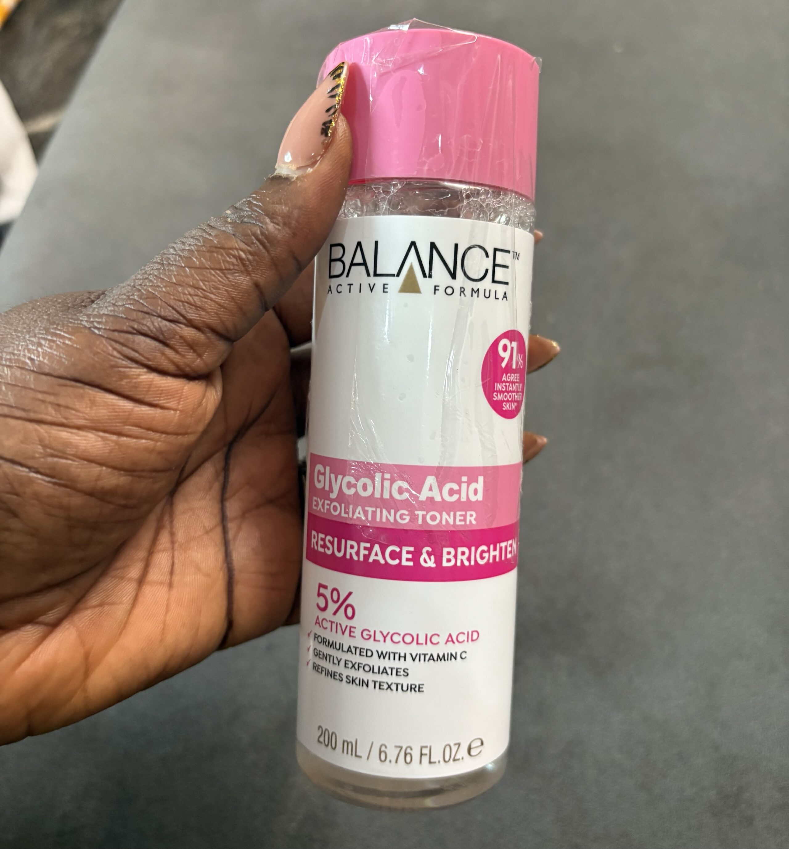 Balance active  glycolic acid exfoliating toner