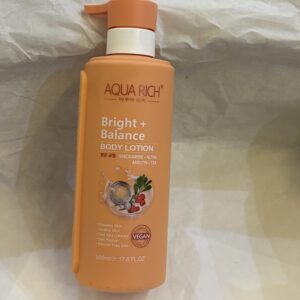Aqua rich bright + balance  niacinamide + Alpha arbutin 500ml peach lotion