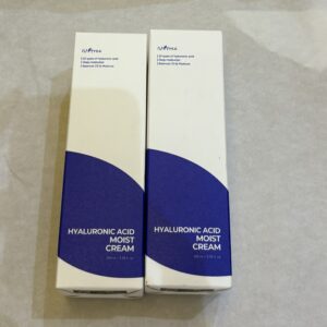 Isntree Hyaluronic acid moist cream. 100ml