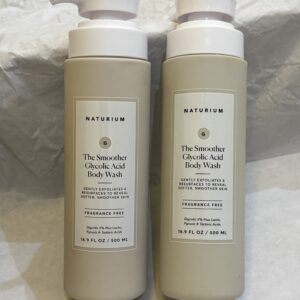 Naturium The smoother glycolic acid body wash 500ml