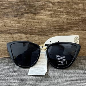 Primark sharp cat eye sunglasses in black