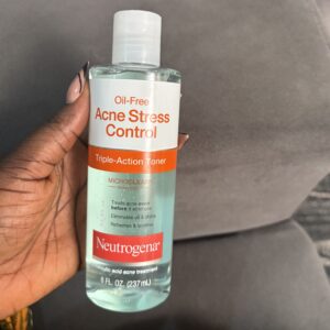 Neutrogena oil free Acne stress control